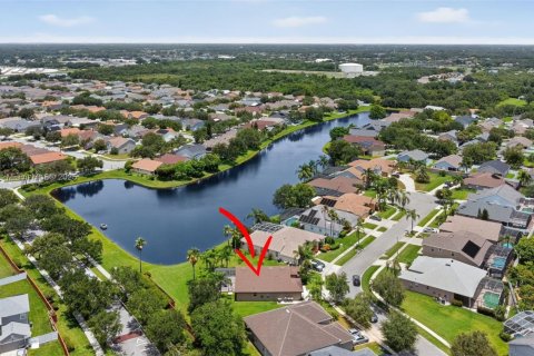 Casa en venta en Kissimmee, Florida, 3 dormitorios № 1806472 - foto 4