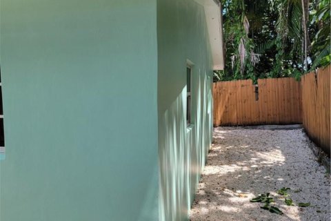 Propiedad comercial en venta en Hallandale Beach, Florida, 185.62 m2 № 2175363 - foto 4