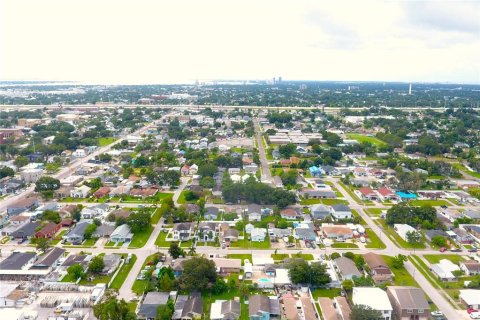 Terreno en venta en Tampa, Florida № 1910445 - foto 16