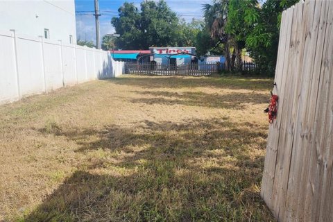 Terreno en venta en Tampa, Florida № 1910445 - foto 4