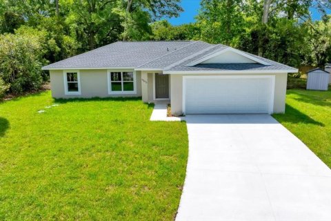 House in Ocala, Florida 3 bedrooms, 134.99 sq.m. № 1778904 - photo 1