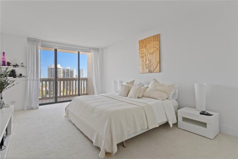 Condo in Aventura, Florida, 3 bedrooms  № 1482901 - photo 27