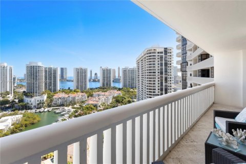 Condo in Aventura, Florida, 3 bedrooms  № 1482901 - photo 11