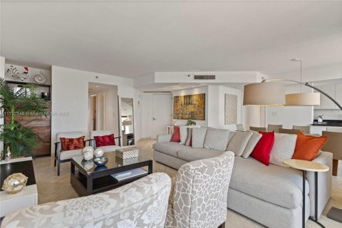 Condo in Aventura, Florida, 3 bedrooms  № 1482901 - photo 18
