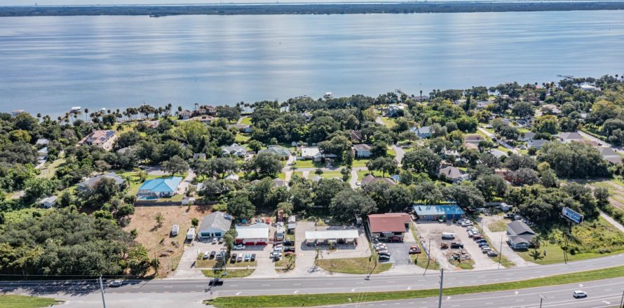 Immobilier commercial à Cocoa, Floride № 850002