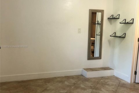 Снять в аренду квартиру в Пемброк-Пайнс, Флорида 1 спальня, 102.19м2, № 2013149 - фото 12