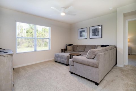 House in New Smyrna Beach, Florida 4 bedrooms, 172.33 sq.m. № 1734333 - photo 13