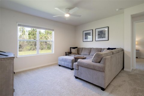 House in New Smyrna Beach, Florida 4 bedrooms, 172.33 sq.m. № 1734333 - photo 4
