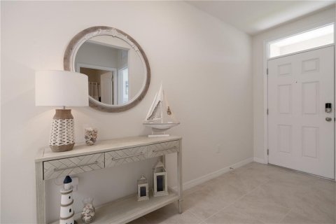House in New Smyrna Beach, Florida 4 bedrooms, 172.33 sq.m. № 1734333 - photo 3