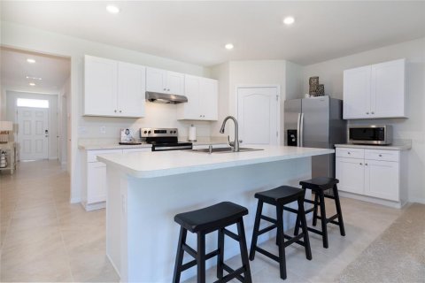 House in New Smyrna Beach, Florida 4 bedrooms, 172.33 sq.m. № 1734333 - photo 6