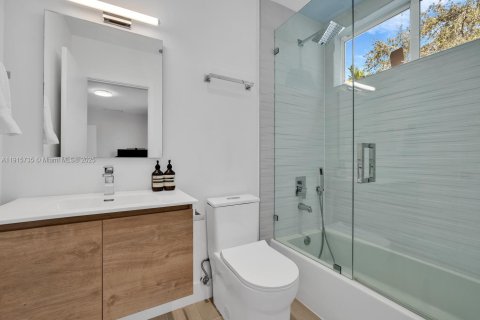 Touwnhouse à vendre à Miami, Floride: 3 chambres, 184.04 m2 № 1970757 - photo 19