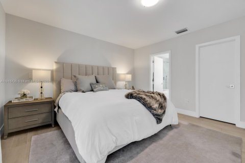 Touwnhouse à vendre à Miami, Floride: 3 chambres, 184.04 m2 № 1970757 - photo 13