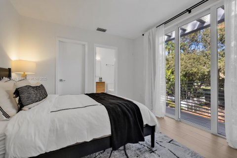 Touwnhouse à vendre à Miami, Floride: 3 chambres, 184.04 m2 № 1970757 - photo 8