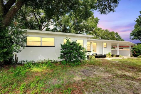 Casa en venta en Winter Haven, Florida, 3 dormitorios, 123.56 m2 № 1597128 - foto 1