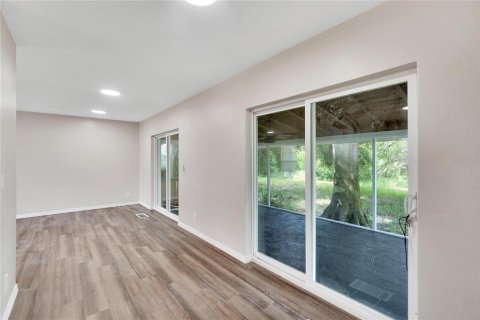 Casa en venta en Winter Haven, Florida, 3 dormitorios, 123.56 m2 № 1597128 - foto 11
