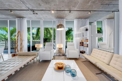 Copropriété à louer à Miami Beach, Floride: 2 chambres, 92.44 m2 № 1948276 - photo 4
