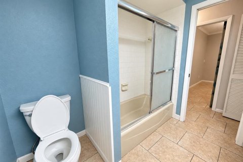 Villa ou maison à louer à Apollo Beach, Floride: 3 chambres, 196.77 m2 № 2413957 - photo 23