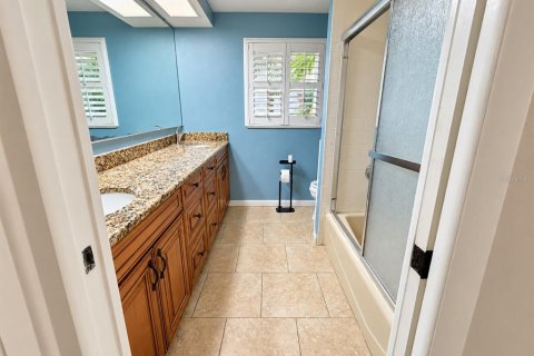 Villa ou maison à louer à Apollo Beach, Floride: 3 chambres, 196.77 m2 № 2413957 - photo 22