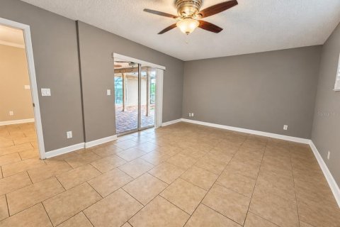 Villa ou maison à louer à Apollo Beach, Floride: 3 chambres, 196.77 m2 № 2413957 - photo 16