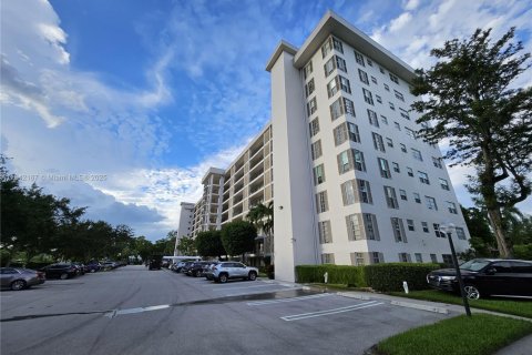 Copropriété à vendre à Pompano Beach, Floride: 2 chambres, 102.19 m2 № 1834102 - photo 23