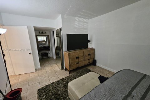 Copropriété à vendre à Pompano Beach, Floride: 2 chambres, 102.19 m2 № 1834102 - photo 15