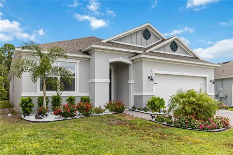 House in Clermont, Florida 4 bedrooms, 215.07 sq.m. № 1822327 - photo 3