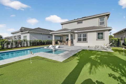 House in Palm Beach Gardens, Florida 4 bedrooms, 252.32 sq.m. № 2146985 - photo 2