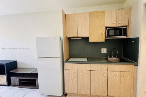 Condo in Davenport, Florida  № 1941785 - photo 7