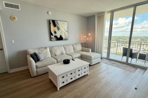 Condo in Boynton Beach, Florida, 2 bedrooms № 2392886 - photo 5