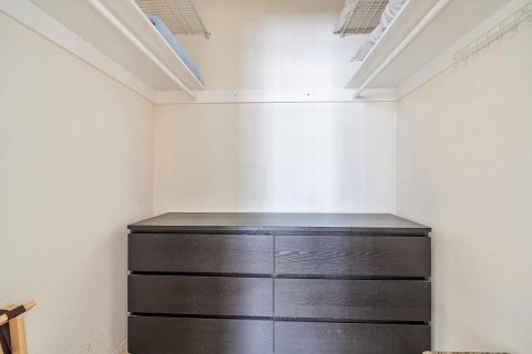 Купить кондоминиум в Форт-Лодердейл, Флорида 3 комнаты, 78.97м2, № 2086879 - фото 18