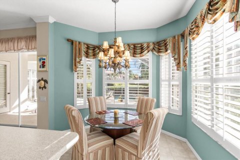 Villa ou maison à vendre à University Park, Floride: 2 chambres, 211.45 m2 № 2428789 - photo 13