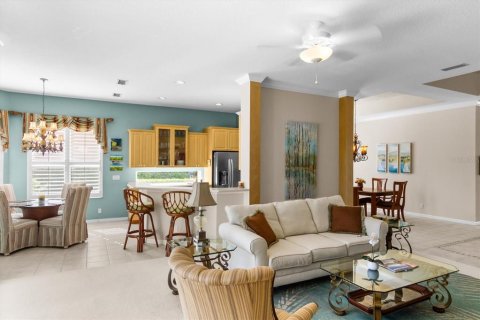 Villa ou maison à vendre à University Park, Floride: 2 chambres, 211.45 m2 № 2428789 - photo 22
