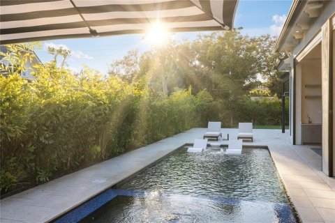 Casa en venta en Sarasota, Florida, 4 dormitorios, 303.05 m2 № 2386584 - foto 4