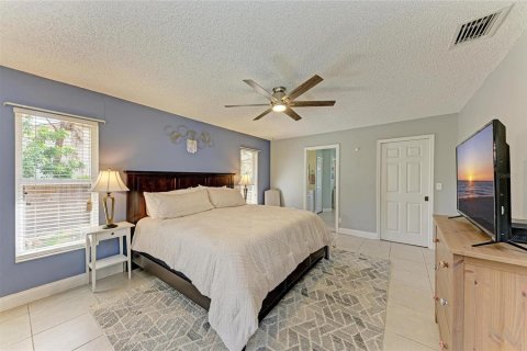 House in Bradenton, Florida 3 bedrooms, 169.18 sq.m. № 1593157 - photo 21