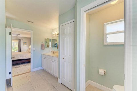 House in Bradenton, Florida 3 bedrooms, 169.18 sq.m. № 1593157 - photo 24