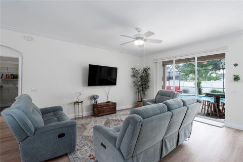 House in Lakewood Ranch, Florida 3 bedrooms, 171.96 sq.m. № 1912630 - photo 6