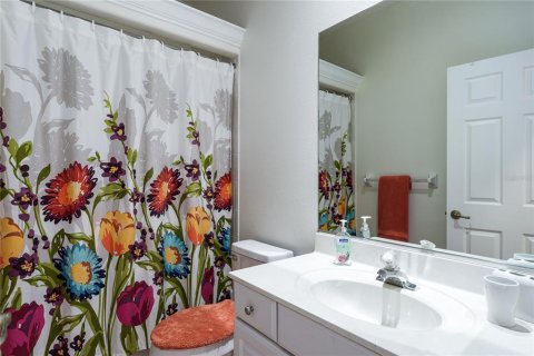 House in Lakewood Ranch, Florida 3 bedrooms, 171.96 sq.m. № 1912630 - photo 13