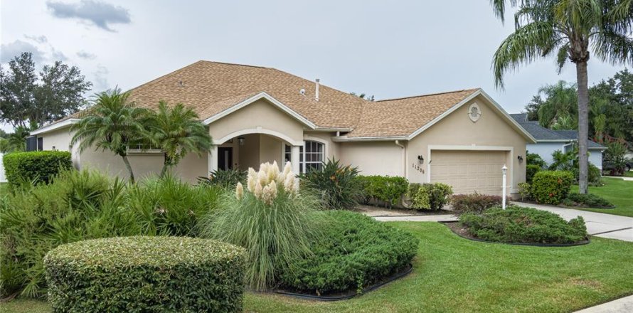 House in Lakewood Ranch, Florida 3 bedrooms, 171.96 sq.m. № 1912630