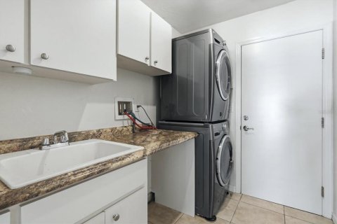 Casa en venta en Port Charlotte, Florida, 4 dormitorios, 185.15 m2 № 2384474 - foto 20