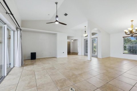 Casa en venta en Port Charlotte, Florida, 4 dormitorios, 185.15 m2 № 2384474 - foto 16