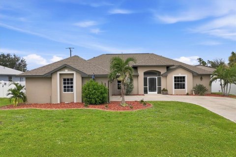 Casa en venta en Port Charlotte, Florida, 4 dormitorios, 185.15 m2 № 2384474 - foto 5