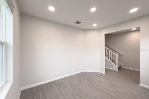 Adosado en alquiler en Apopka, Florida, 3 dormitorios, 170.48 m2 № 1912952 - foto 10