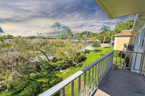 Condominio en alquiler en Seminole, Florida, 2 dormitorios, 83.15 m2 № 1878108 - foto 6