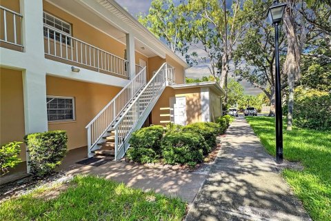 Condominio en alquiler en Seminole, Florida, 2 dormitorios, 83.15 m2 № 1878108 - foto 2