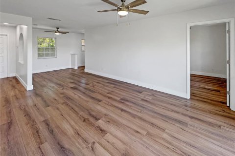 Condominio en alquiler en Seminole, Florida, 2 dormitorios, 83.15 m2 № 1878108 - foto 21
