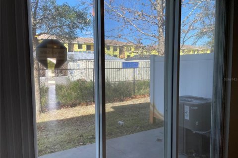 Townhouse in Tampa, Florida 2 bedrooms, 138.98 sq.m. № 1916083 - photo 25