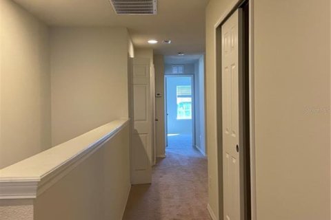 Townhouse in Tampa, Florida 2 bedrooms, 138.98 sq.m. № 1916083 - photo 15