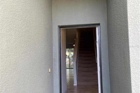 Townhouse in Tampa, Florida 2 bedrooms, 138.98 sq.m. № 1916083 - photo 5