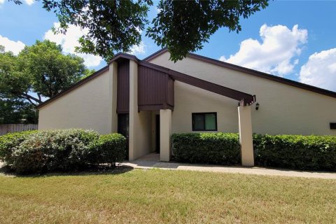 Condominio en venta en Orange City, Florida, 2 dormitorios, 97.45 m2 № 1855777 - foto 1
