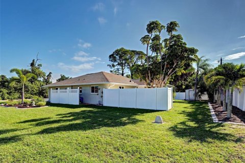 Casa en venta en Venice, Florida, 2 dormitorios, 130.53 m2 № 2388231 - foto 9